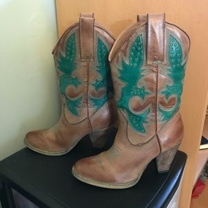 Heeled Cowgirl boots